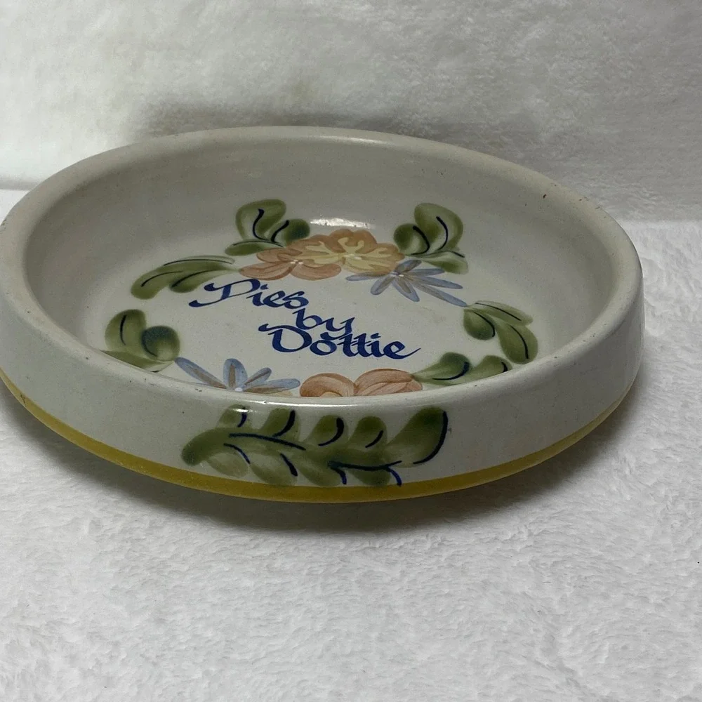 Louisville Stoneware Pies by Dottie Ceramic Pie‎ Plate Hand Painted Farmhouse